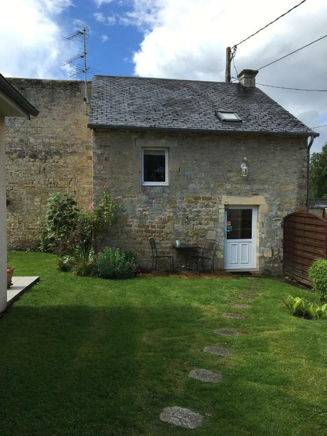 Bed and Breakfast La Pomme De Nuit Bayeux Exterior foto